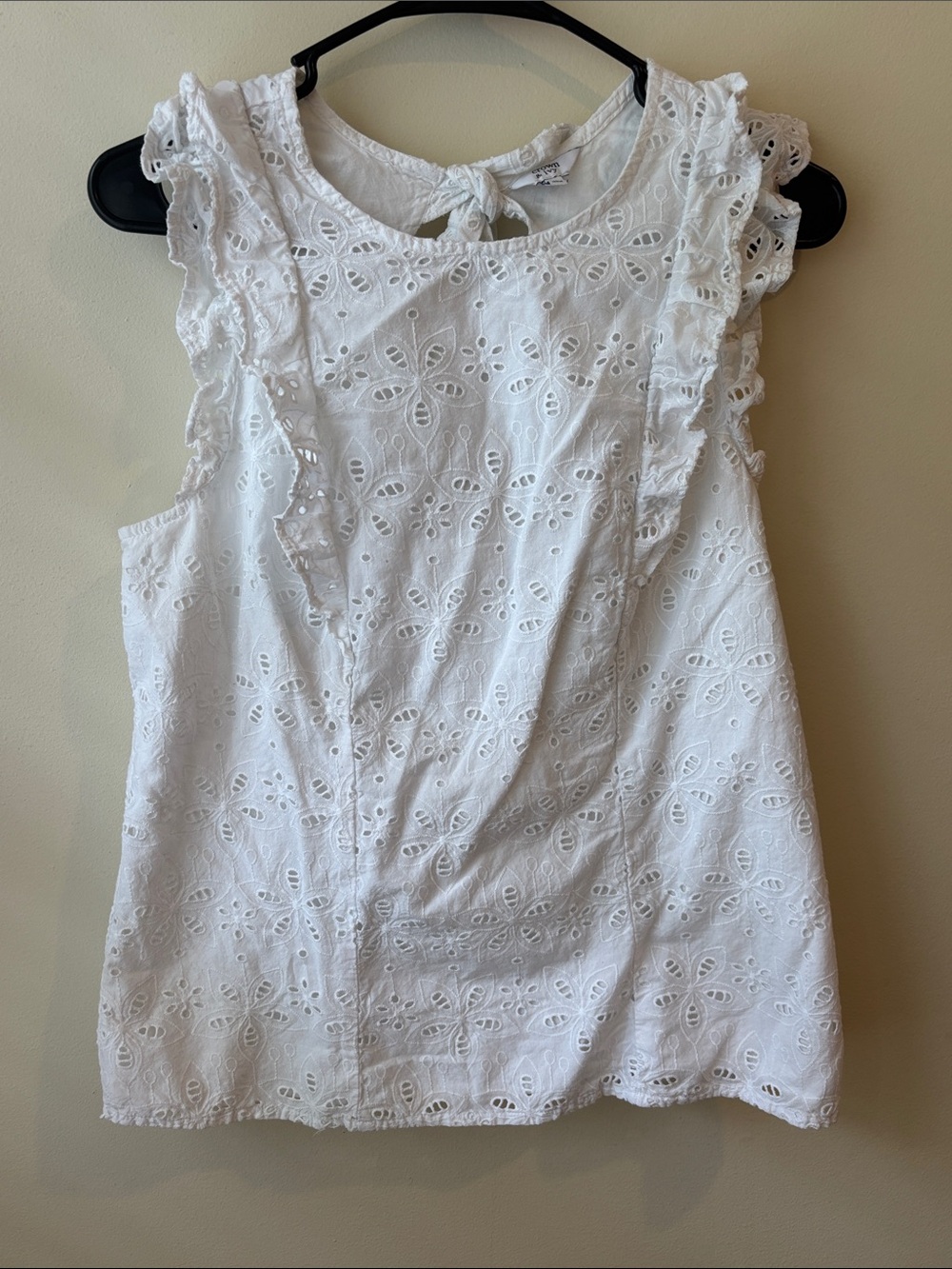 crown & ivy White Eyelet Ruffle Sleeveless Camisole Tie back